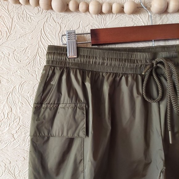 Offline by Aerie activewear shorts nylon green size mediume - Picture 2 of 9